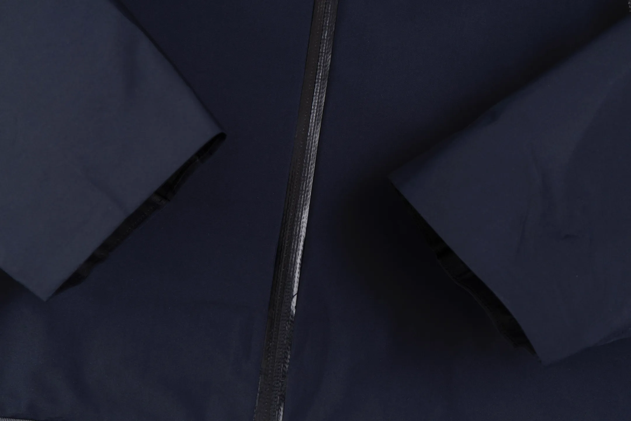 【 】 Hot Sale Arc'teryx Beta LT 26844 Gore-tex ， ， Factory ， ！ bluesign@ N 13LGORE-TEX ， Wear-Resistant， 、 Breathable， ， 20000 Breathable 10000 E 3D ， 3D ， ， ， Authentic YKK ， ， ， ， ， Factory ， ， ， ， 。 ， ， ，Lightweight ， Series ， Quality ！